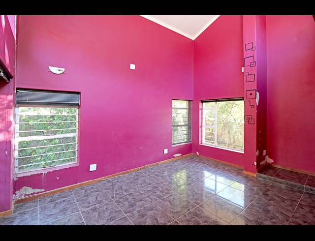 4 BEDROOM HOUSE FOR SALE IN ORCHARDS